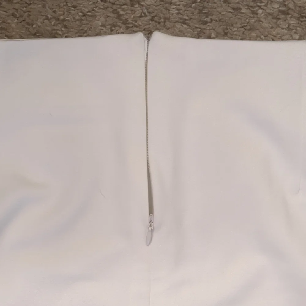 Amazon White Pencil Mini Skirt with Slit - Picture 4 of 6